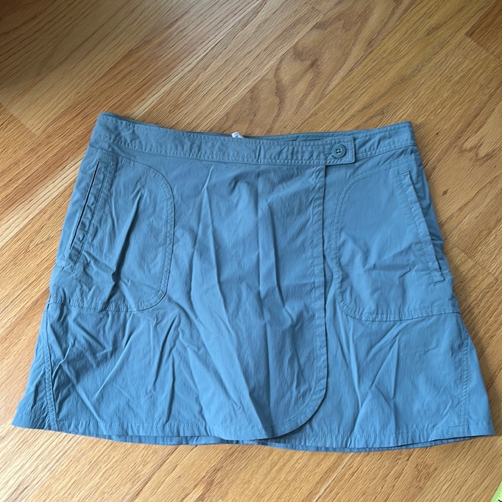 Patagonia solimar skort women’s size 12 light olive green